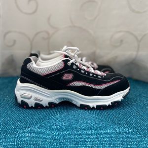Skechers D’ Lites- Life Saver